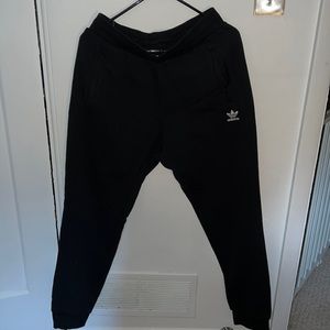 Adidas Essentials joggers, Black, M